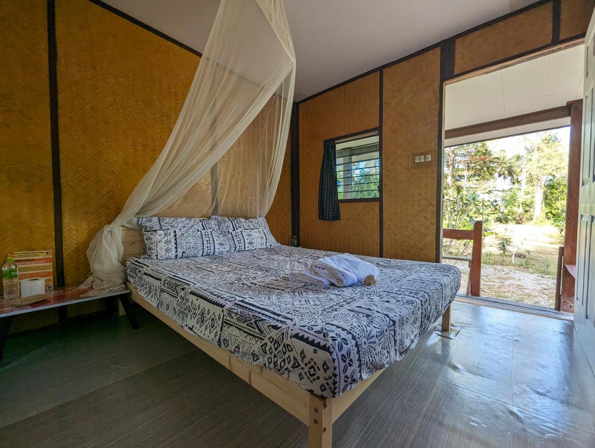 Neverland Beach Village Bungalows Ko Lanta Zewnętrze zdjęcie
